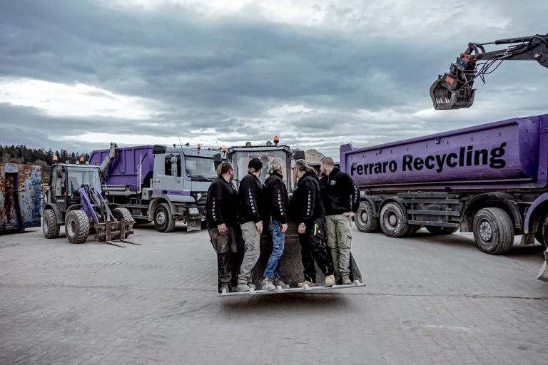 Das Team von Ferraro Recycling ...